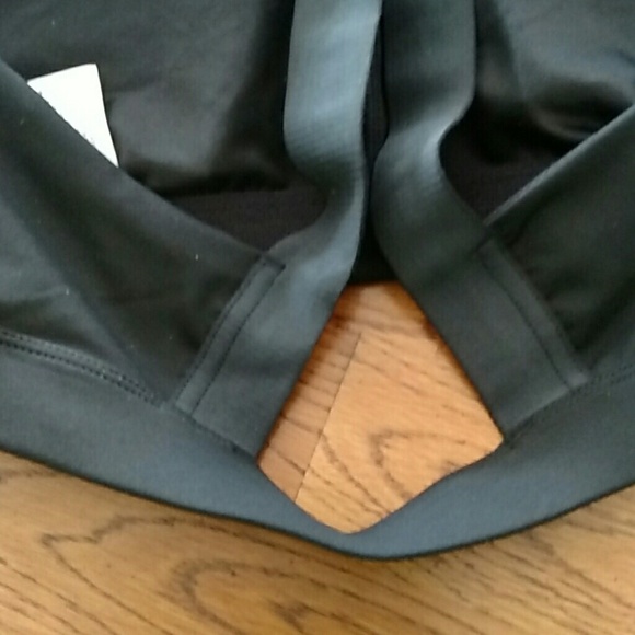 Addias bra - Picture 4 of 4